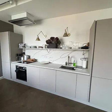 בית נופש New, Hideaway, Nesso, Casa Yaniv *